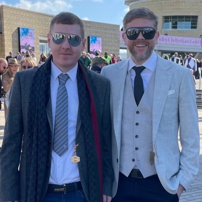 Full time gambler 🐎 Part time golfer 🏌🏻 Cheltenham 🥰 New York 🌃
