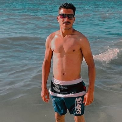 صاحب شركه المستقبل للمقاولات العامه والاعمال الهندسيه