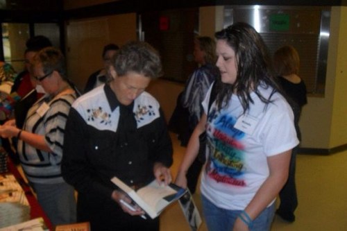 classylonglegz's profile picture. My name is Michelle. I am the proud child of God, bible believer, wife of @me_be_Jolley86, mother of a child with autism. Nice to meet you all. :)