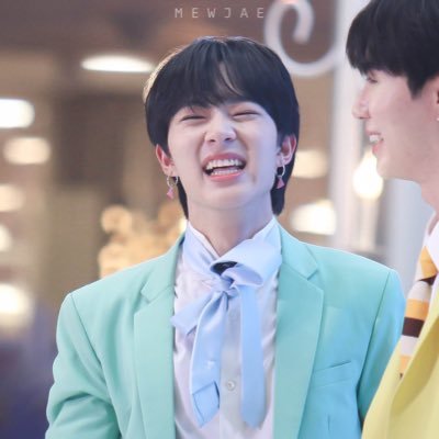 SkyssFang's profile picture. 🎶หมอนอิง anything〰️เอ๊ะ Eh!🤍ขึ้นใจ