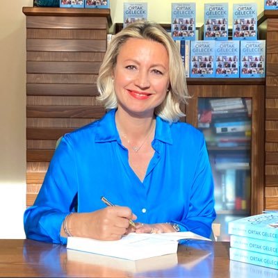 ilgazgursoy's profile picture. Gazeteci | Yazar | İletişimci ✍️📚 Ortak Gelecek 🌱 “Sürdürülebilir Bir Dünya İçin Parlak Fikirler Büyük Etkiler” 👉 @pegasusyayinevi