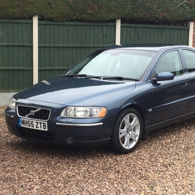 Car stuff. YouTubist…..ish. Filming content to be told I’m doing it all wrong. I quite like Jags, Volvos and MG Rovers. I’m also @pastrymug