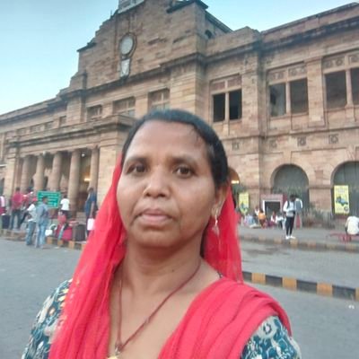 hemlata_salam Profile Picture