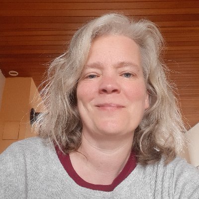 EstSc's profile picture. 