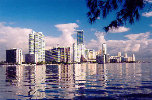 Tweeting events, articles, videos, and news about Wedding Planning from the Miami area. Very helpful WeddingPlanning-Miami coverage! 3-6 tweets a day