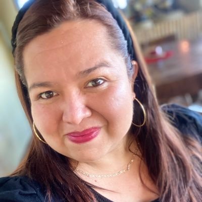 NadiaTreMon's profile picture. 