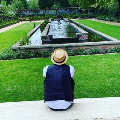 DespicableBear's profile picture. A Capricorn. Discovering a world before this world. Rock star like Chris Martin but I dream like John Lennon.