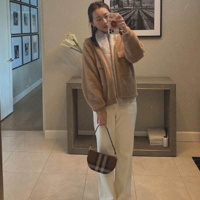 Lucy_Bury_1985's profile picture. We should be a kind and confident person  No DM ，Mom of two, no lies, no fear of anything