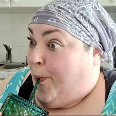 SOILSOUL6's profile picture. i love a good trainwreck #foodiebeautyanimalabuser