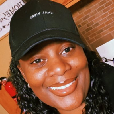 TheMuvaKnows's profile picture. Energetic Median 🔌 Clairvoyant 🔮 Mother🌱BX/MH/DV/SA Advocate🙏🏾iWrite 🎙 Listen to “Muva Knows Best!” Podcast on Spotify!❤️MY THOUGHTS ARE COMPLETELY MY OWN