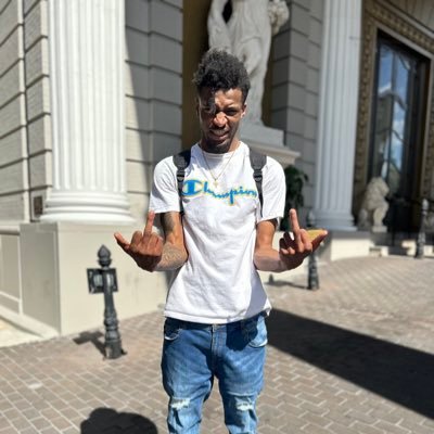 b_ynw Profile Picture