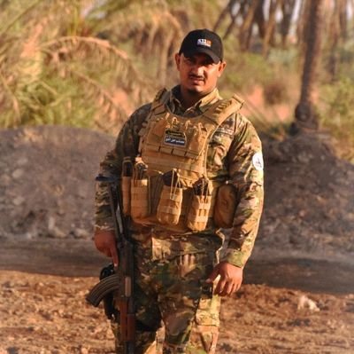 LajKrym's profile picture. لست حقوداً ولكن 
لا أرغب في رؤية
 وجوه أساءت
 لي يوماً