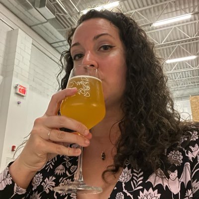 Your future favorite author. Tweets about books, biking, craft beer and video games.