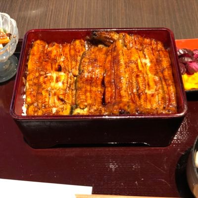 社畜サラリーマン 住宅ローン返済の為に我慢の毎日。 革靴👞 革小物等、革製品を育てるのにハマってます! 株式投資も始めてみました。無言フォロー失礼します。基本フォローバックします☺️#株 #株式投資 #株主優待 #配当金 #ネオモバ
