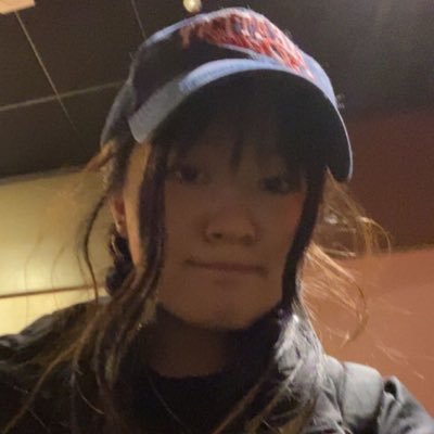 renee_xiang's profile picture. subscribe to pewdiepie