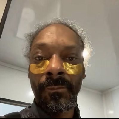 hnhm_'s profile picture. cor blimey gal