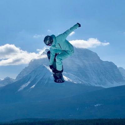 18歳から正社員も２年で辞めて２０歳でカナダ留学それから６年でカナダ移民になりました✨🇨🇦カナディアンロッキー山脈の大自然に囲まれた街🇨🇦バンフ 🏔 もっと皆に知ってもらいたい特別な世界を紹介しつつ趣味でスノーボードと登山やります！基本フォロバします！