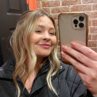 nikkironningen's profile picture. proud dog mama to Nina and Mags💕