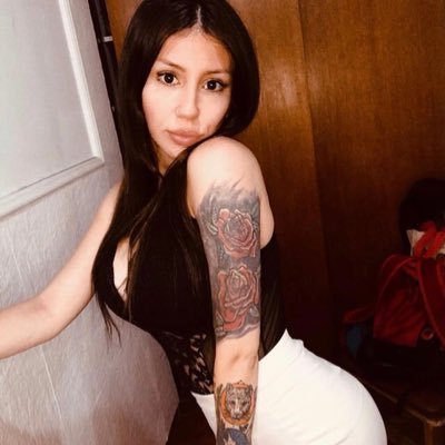 Passionate thick Latina Girl ❤️🔥 My body is all natural ☺️ Visit my page for the hot stuff 👇🏻🥵