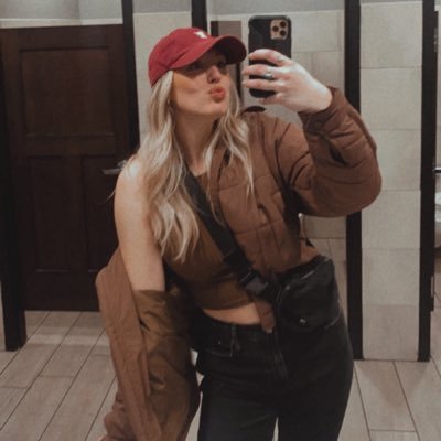 olivia_mollee's profile picture. 