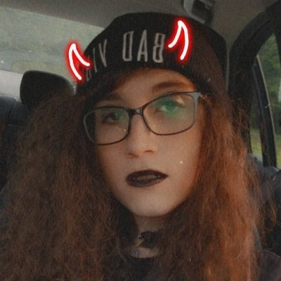 CalaMariGold's profile picture. (retired account)
https://t.co/5WSyBRJbjC 🔗
Wholesomely lewd chaotic dumb bitch energy ✨
Bisexual goth trans woman 🏳️‍
Game dev, musician, content creator 🎮🥁🟣