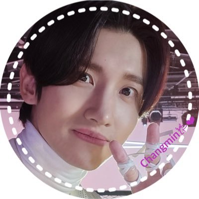 東方神起が好きなチャミペン🦌💜チャンミンの笑顔と歌声は最高の癒しとビタミン🍑💜可愛いのカタマリ(´◕Ｊ◕`)を愛でるのが至福の時間🙈💜 Changmin is my best star🌟