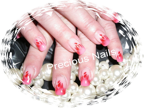 PreciousNails's profile picture. Precious Nails & Beauty, Gel Nailart French  bruidsnagels, gellak, airbrush, wimperextensions  russian volume 2/6D 024 8459771, Wijchen