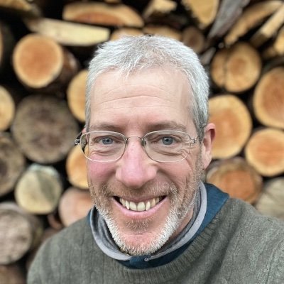 Author of I love my World. Nature connection, forest school, music outdoors, storytelling, training, team building & didgeridoo workshops.