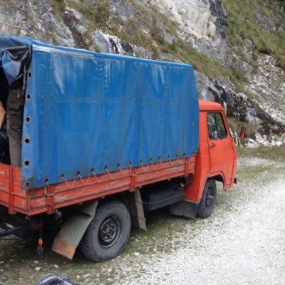 mirabelle184214's profile picture. Yuxl