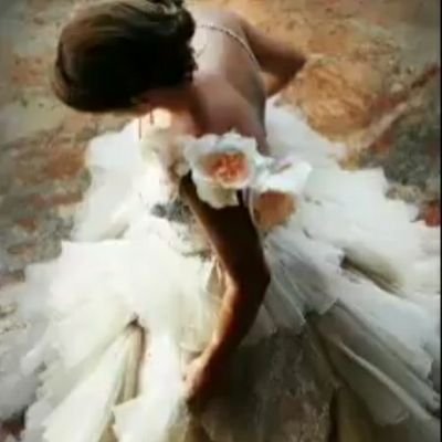 DIVAByUngaro's profile picture. Historia, Derecho ⚖, Fotografía, Lectura 📖,  Relaciones Internacionales 🇺🇲🇫🇷🇮🇱, Animales 🐶 🐴🐘🦒🐹🐨🐿, Viajes, 🌍🛩 Activista