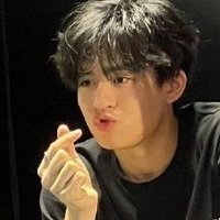 namra (@gl0wcode) 's Twitter Profile