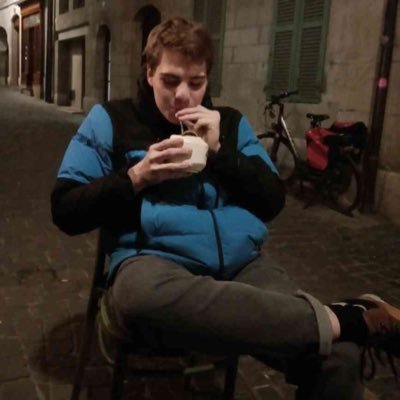 ThomasR46493980's profile picture. Euh bof la flemme ...