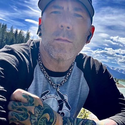 Active lifestyle videos - tutorials, tech, and product reviews. 

    Tattoo artist and owner of Summit ink (Silverthorne Co.)