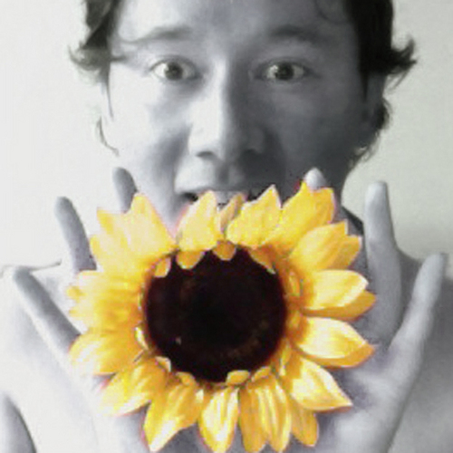 seansunflower's profile picture. A friendly freelance marketing and design service. Parent, singer, dreamer of dreams.