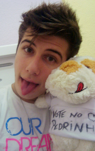 Fc pro @PedrinhoGARNET que eu amo dms dms dms dms; Since: 10/07/11