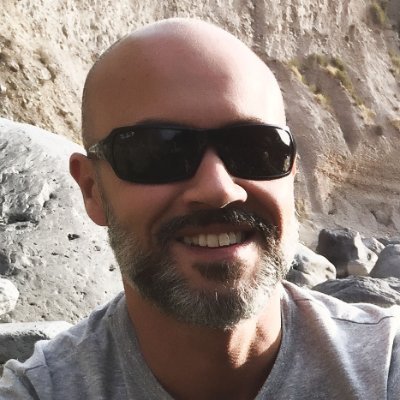 Cofundador de @inmogesco y @easycreate, me apasiona y me dedico a la #programación Web, #PHP, #ASP, #iOS, #Seo, Servidores, #Mac, nuevas tecnologías en general.