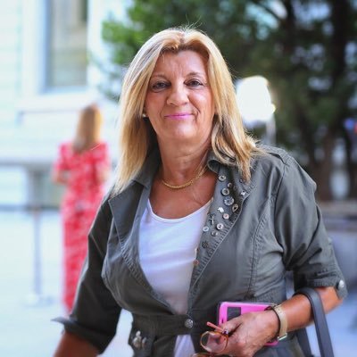 Senadora del Partido Popular por la provincia de Cáceres. @SenadoEsp. Vicepresidenta provincial del Partido Popular de Cáceres. @PPopularCC