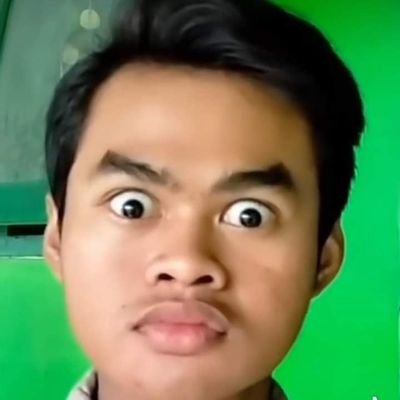 halanuhhhh's profile picture. 