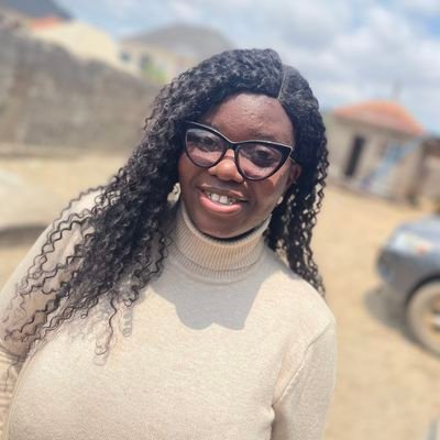 simply zara, jovial,amazing a goal getter and fun to be with...proudly certified chefAramide💋🌹💝🥰😘💕