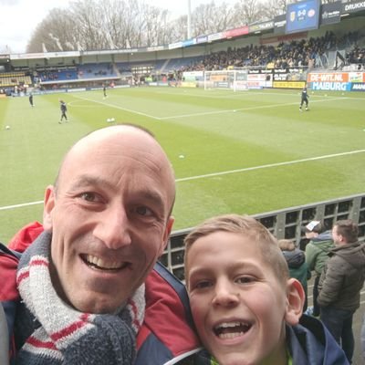 Sportliefhebber, atleet GVAC; PSV, Real Madrid, West Ham United, Borussia Dortmund, Tampa Bay Buccaneers, TB Lightning, Wielrennen, Trance, papa van Tim & Lise