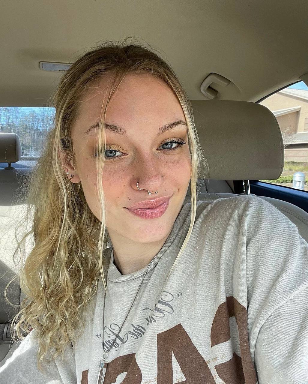 badbarb06838252's profile picture. Top 1% on OnlyFans. Find out why 👇 😜 
main account 🌶️ @bbrooklynnrose