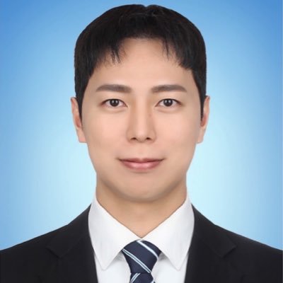 韓国の4年制大学に外国人特別選考で入学して中国語文学を専攻している日本人男子です👨🏻‍🎓 🌈韓国語は半年独学→ワーホリ1年→コリョ大学語学堂5〜7級に通って勉強🥴 韓国生活しながら3年かけて顔全部整形済✌🏻今は輪郭DT＋リンガル矯正中です！ ※韓国留学情報や美容/グルメ情報メイン