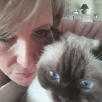 Please no sex-cam girls !!!!!! Block you !!!! Only animal interested people.