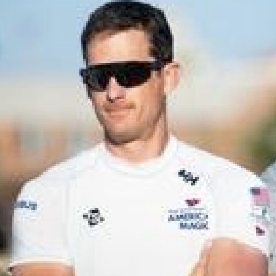 tb_row's profile picture. 