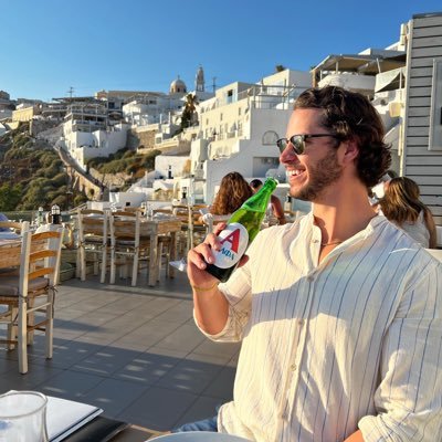 Left Corporate To Travel The World 👔➡️🏝️| Building Action Academy Podcast & Holdco To $10M+ ARR (ATX) I👇🏻