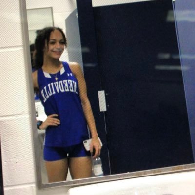 5’2|117lbs| Needville High School Varsity Track| 4x400 record holder(3:56-.58 400m split)|25.19 200m| CO 25’|