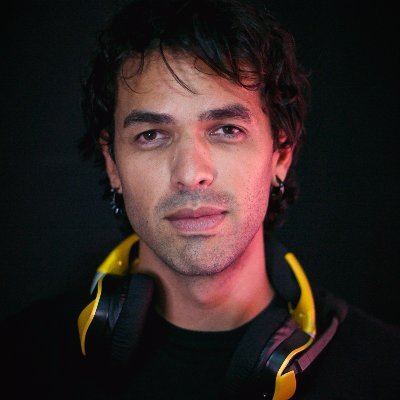 notrealvitor's profile picture. Game dev and (self-proclaimed) rockstar.