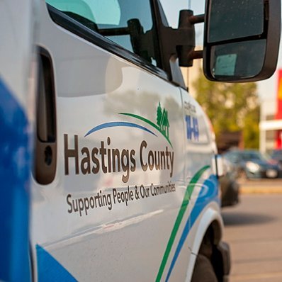 Official Twitter account for Hastings-Quinte Paramedic Services. 
 For emergencies call 911.  This account is not monitored 24/7.