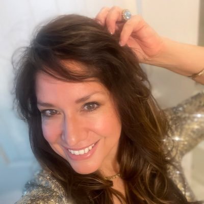 WheatLuci's profile picture. Conservative Hispanic & Mom.