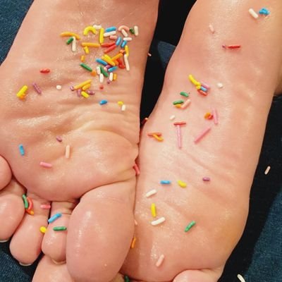 luxurygirl27's profile picture. sharing my soft soles and perfect toes. Spoil me and I will spoil you 😉 https://t.co/EMlSzMkNyo MochaToes25
feet finder: luxurygirl27